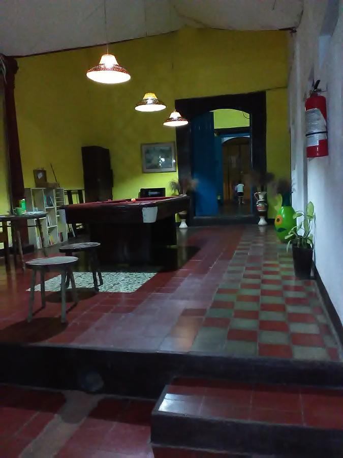 Hostal Casa Ivana Леон Экстерьер фото