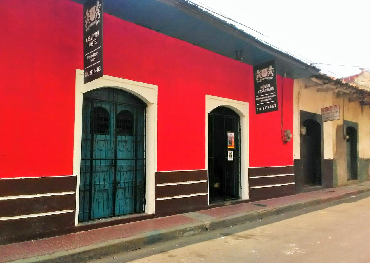 Hostal Casa Ivana Леон Экстерьер фото